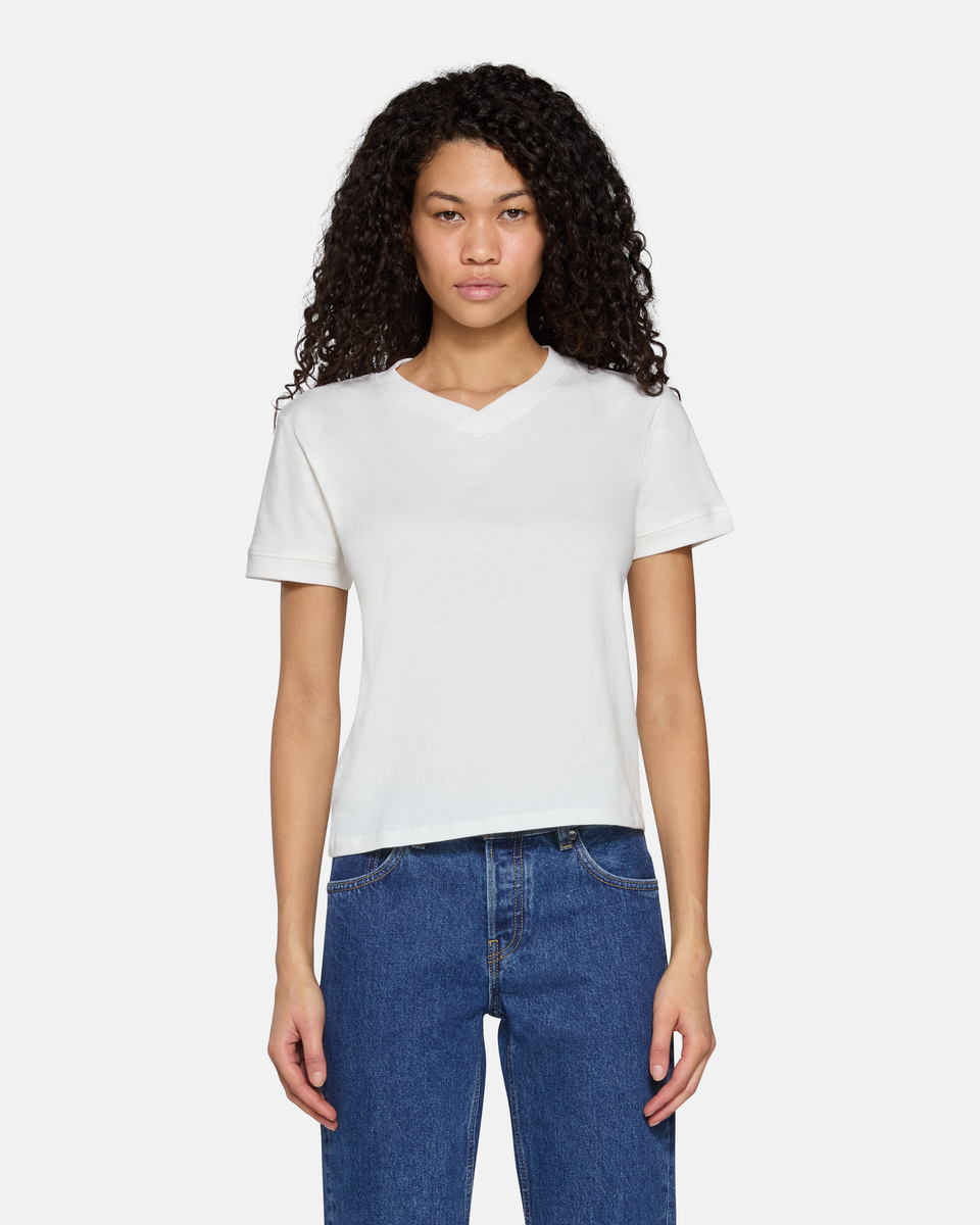 けんてぃーennoy Short sleeve hem rib tee 白 Henry V-Neck Tee White | EB Denim – ebdenim.com